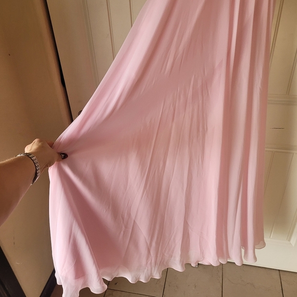 Le Gala Tony Bowls pink Halter Ball Gown size 6 - Picture 4 of 10